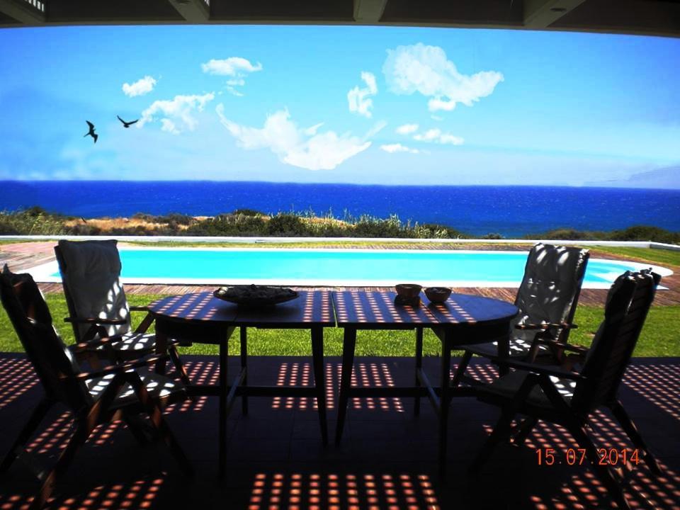 Cristelia Seafront & Pool Villa Lakhania Extérieur photo