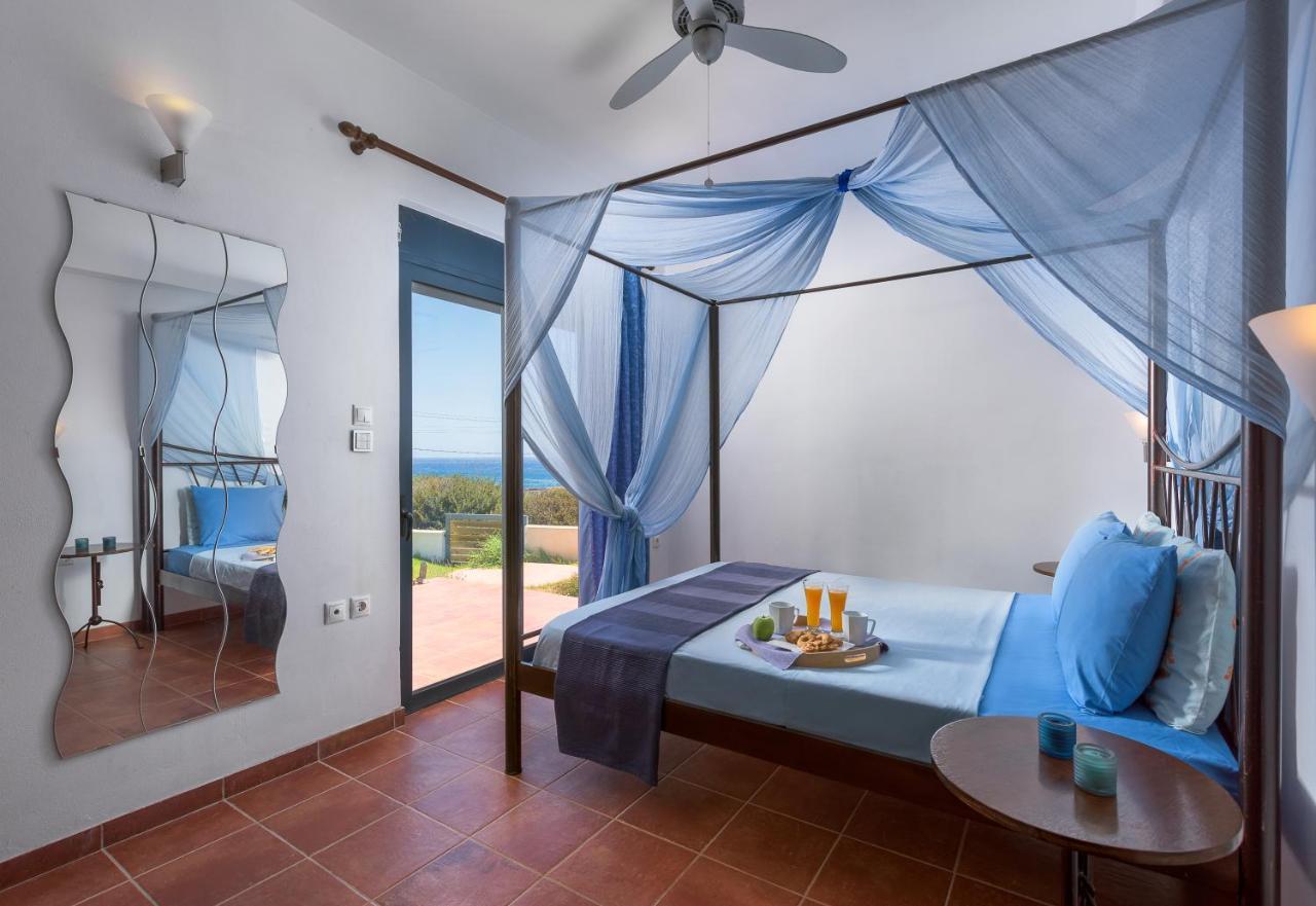 Cristelia Seafront & Pool Villa Lakhania Extérieur photo